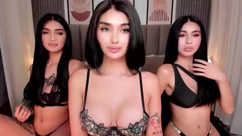 Snapshot of emeraldfvckinggreyson chatting on October 4, 2025, 1:25 am Emerald online show from October 4, 2025, 1:25 am