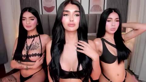 Snapshot of emeraldfvckinggreyson chatting on October 6, 2025, 12:52 am Emerald online show from October 6, 2025, 12:52 am