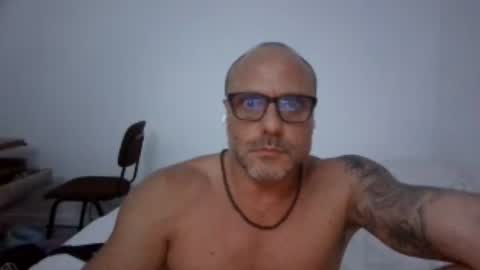 emersonfilho online show from July 24, 2026, 12:41 am
