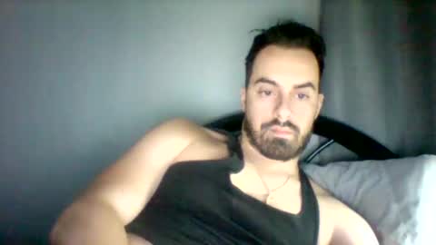 Snapshot of emgee88 chatting on December 24, 2024, 5:05 am emgee88 online show from December 24, 2024, 5:05 am