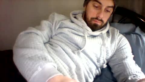 Snapshot of emgee88 chatting on February 13, 2025, 10:22 pm emgee88 online show from February 13, 2025, 10:22 pm