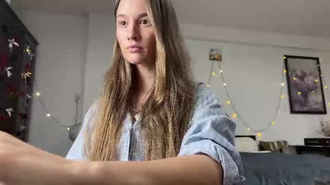 emi__ly online show from February 24, 2026, 12:36 pm