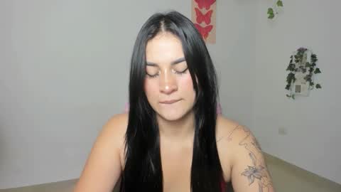 Snapshot of emi_blossom_ chatting on March 18, 2026, 3:59 pm Emily online show from March 18, 2026, 3:59 pm
