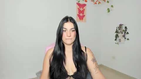 Snapshot of emi_blossom_ chatting on March 19, 2026, 3:38 pm Emily online show from March 19, 2026, 3:38 pm
