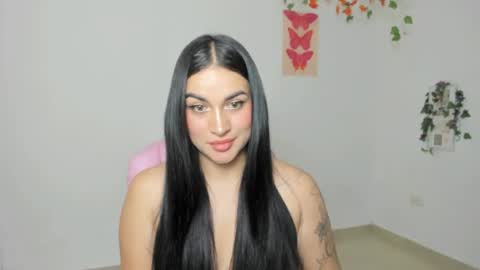 Snapshot of emi_blossom_ chatting on April 8, 2026, 3:45 pm Emily online show from April 8, 2026, 3:45 pm
