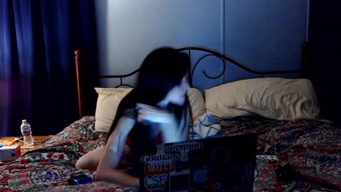 Snapshot of emi_dean87 chatting on September 27, 2025, 3:44 am Emi dean online show from September 27, 2025, 3:44 am