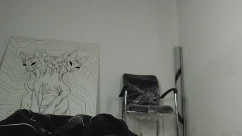 Antonella  online show from April 15, 2026, 3:24 am