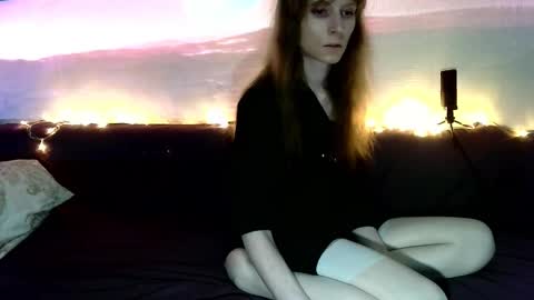 Snapshot of emiblossom chatting on October 2, 2025, 2:51 am emiblossom online show from October 2, 2025, 2:51 am