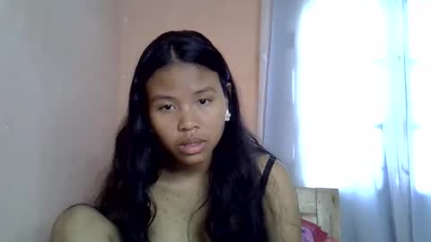 Snapshot of emiehottie chatting on May 19, 2026, 7:58 am Ami online show from May 19, 2026, 7:58 am