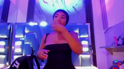Emy online show from June 10, 2026, 1:39 am