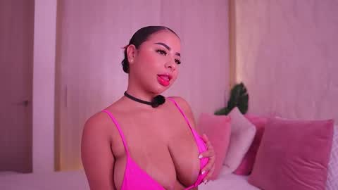    online show from November 8, 2025, 4:51 pm