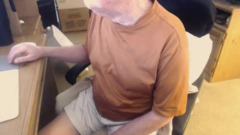 Snapshot of emil_karpo chatting on May 18, 2026, 2:56 pm Terrance1st online show from May 18, 2026, 2:56 pm