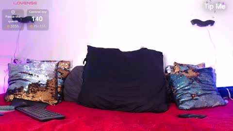 Emili roux online show from January 14, 2026, 1:17 pm