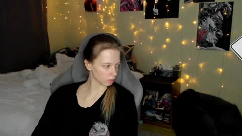 Snapshot of emili_sweet__ chatting on February 16, 2025, 7:59 am emili_sweet__ online show from February 16, 2025, 7:59 am