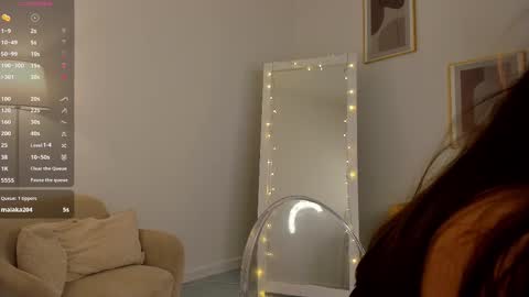emilia_dream online show from February 27, 2025, 7:04 pm
