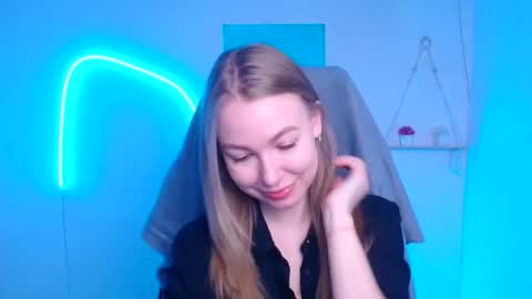 Emilia online show from January 12, 2026, 6:29 am