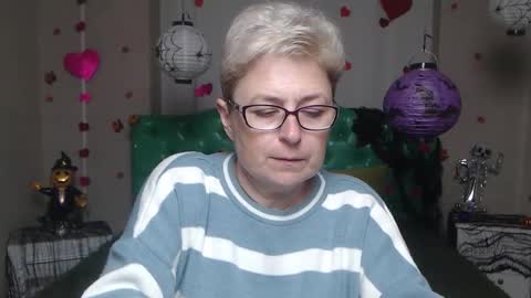 EmiliaGree online show from November 8, 2025, 6:24 am