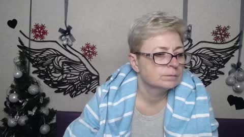 Snapshot of emiliagree chatting on January 7, 2026, 6:32 pm EmiliaGree online show from January 7, 2026, 6:32 pm