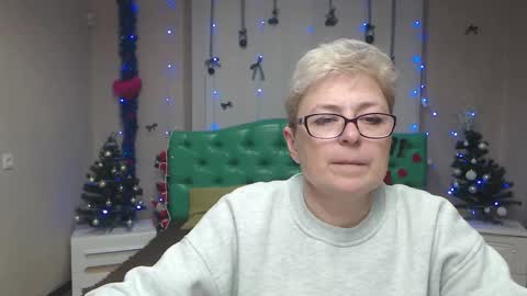 Snapshot of emiliagree chatting on January 9, 2026, 6:31 pm EmiliaGree online show from January 9, 2026, 6:31 pm