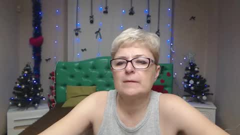 Snapshot of emiliagree chatting on January 10, 2026, 6:09 pm EmiliaGree online show from January 10, 2026, 6:09 pm