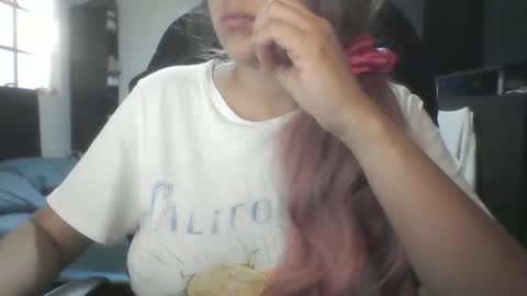 Snapshot of emiliahoney chatting on February 1, 2026, 2:59 pm emiliahoney online show from February 1, 2026, 2:59 pm
