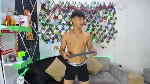 EMILI AND GIN online show from December 15, 2024, 6:29 am