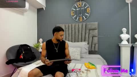 Snapshot of emilio_brandon chatting on January 9, 2026, 11:57 am Emilio online show from January 9, 2026, 11:57 am