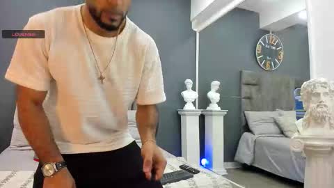 Snapshot of emilio_brandon chatting on January 13, 2026, 10:53 am Emilio online show from January 13, 2026, 10:53 am