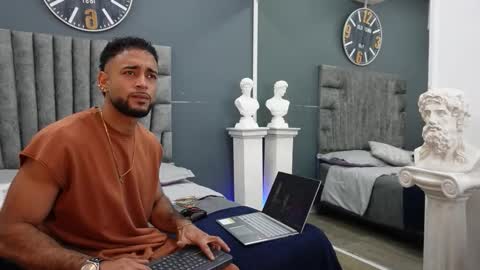 Snapshot of emilio_brandon chatting on February 4, 2026, 11:16 am Emilio online show from February 4, 2026, 11:16 am