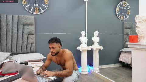 Snapshot of emilio_brandon chatting on February 17, 2026, 11:50 am Emilio online show from February 17, 2026, 11:50 am