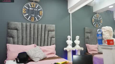 Snapshot of emilio_brandon chatting on February 18, 2026, 11:28 am Emilio online show from February 18, 2026, 11:28 am