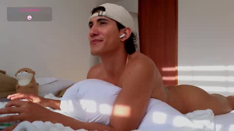 emilio_rivs online show from February 21, 2026, 10:00 pm