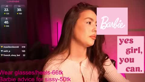 Snapshot of emiliyaroude chatting on November 6, 2025, 12:39 pm Emiliya online show from November 6, 2025, 12:39 pm