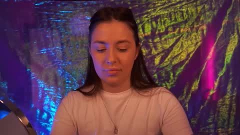 Snapshot of emiliyaroude chatting on December 18, 2025, 2:01 pm Emiliya online show from December 18, 2025, 2:01 pm