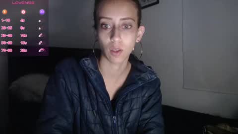 Emilly Gomez online show from February 16, 2025, 11:05 am