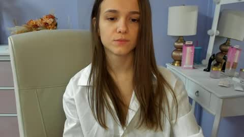 Emilly online show from April 1, 2026, 6:36 am