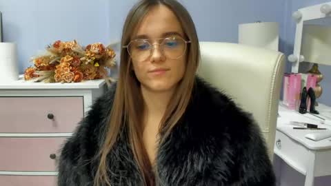 Emilly online show from April 11, 2026, 7:45 am