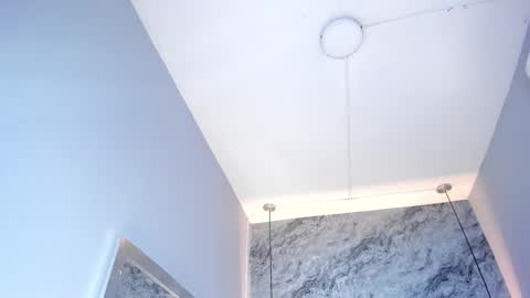 Snapshot of emilly_mell chatting on October 22, 2025, 11:32 am emilly_mell online show from October 22, 2025, 11:32 am