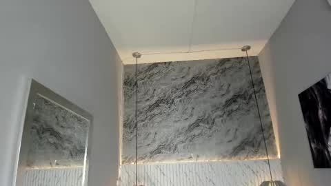 Snapshot of emilly_mell chatting on October 28, 2025, 11:36 am emilly_mell online show from October 28, 2025, 11:36 am