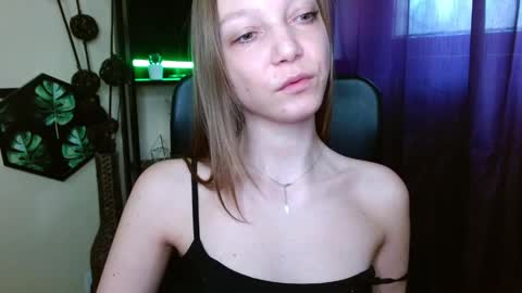 Emilly online show from April 9, 2026, 6:13 am