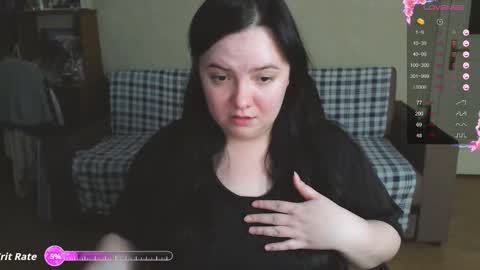 Snapshot of emillybones chatting on November 18, 2025, 8:46 pm Emily online show from November 18, 2025, 8:46 pm