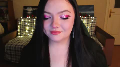 Snapshot of emillybones chatting on December 3, 2025, 5:44 pm Emily online show from December 3, 2025, 5:44 pm