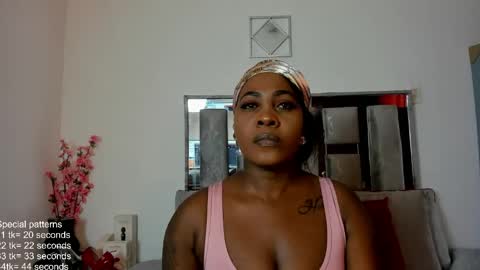 Emilly Roa online show from May 18, 2026, 7:20 pm