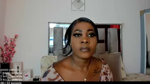Snapshot of emillyroaa chatting on July 5, 2026, 1:18 pm Emilly Roa online show from July 5, 2026, 1:18 pm