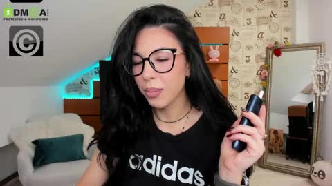 Snapshot of emillytaylor chatting on June 2, 2026, 4:14 am EmillyTaylor online show from June 2, 2026, 4:14 am