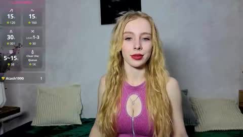 Snapshot of emily0303 chatting on October 24, 2025, 5:20 pm emily0303 online show from October 24, 2025, 5:20 pm