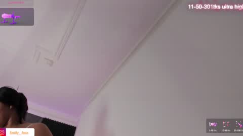 Snapshot of emily___fox chatting on January 7, 2025, 2:51 pm Emily online show from January 7, 2025, 2:51 pm