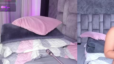 Snapshot of emily___fox chatting on October 3, 2025, 12:02 pm Emily online show from October 3, 2025, 12:02 pm