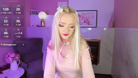 Snapshot of emily_air chatting on February 8, 2025, 10:08 pm Emily online show from February 8, 2025, 10:08 pm