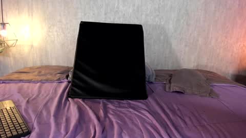 Snapshot of emily_ariaszc chatting on December 11, 2024, 2:44 pm Emily online show from December 11, 2024, 2:44 pm